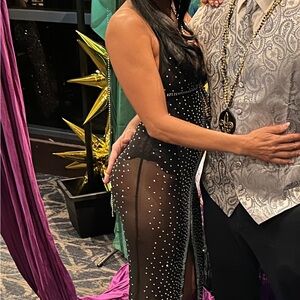 Elegant Black Evening Dress